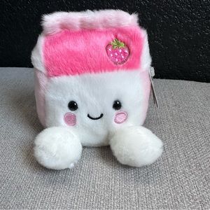4” Palm Pals - Fresa the Strawberry Milk 🍓🥛 NWT
